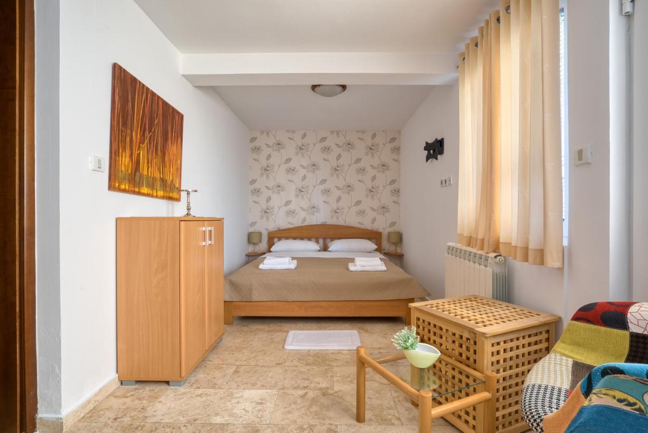 Apartman Marija Lux Sveti Stefan Exterior photo